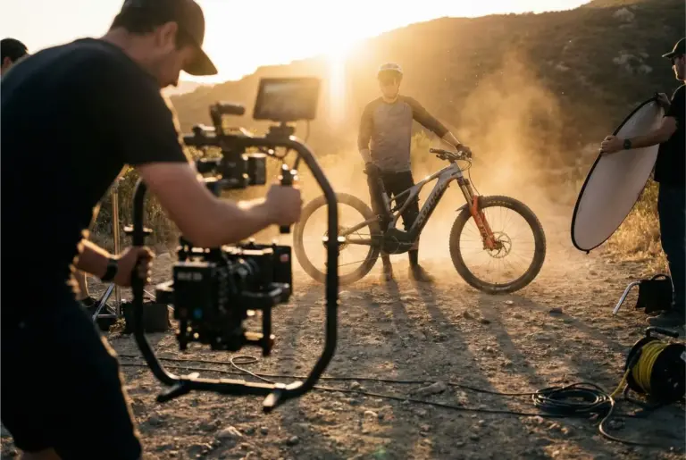 Coaching zur Selbstvermarktung für Radsportler: Strategien für Social Media und den Aufbau einer authentischen Athleten-Marke, um Sponsoren zu gewinnen.